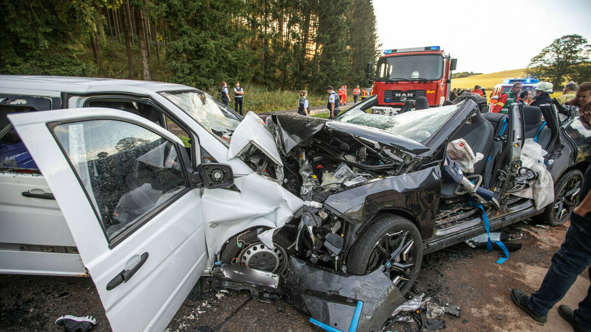 BMW iX 테스트카 獨서 사망사고 발생... BMW, 