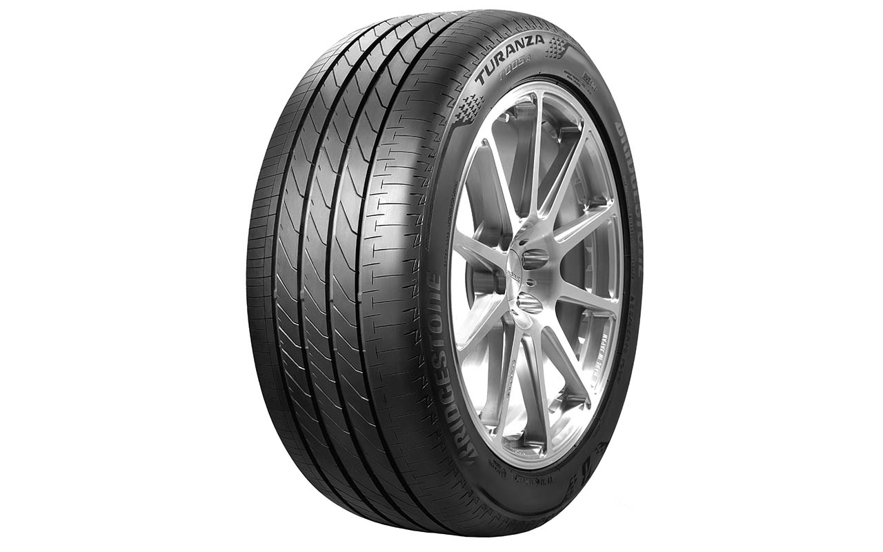 브리지스톤의 T005A, 모델명 끝에 'A'를 붙여 아시아 전략모델임을 알린다