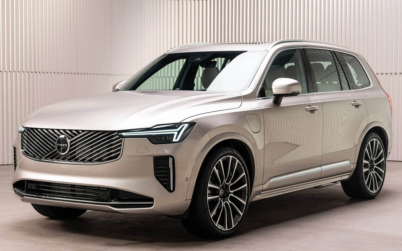 2025 볼보 XC90 페이스리프트 후면부 이미지