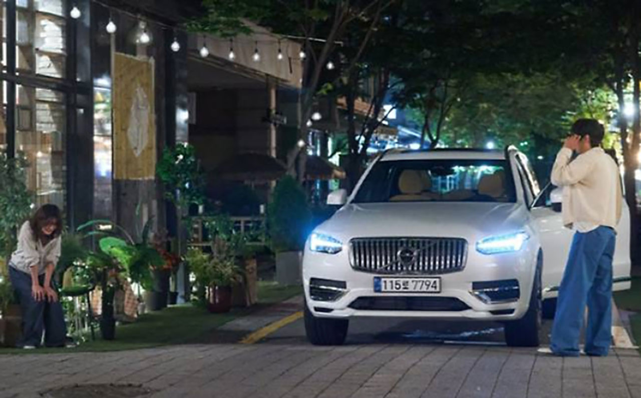 극 중 노출된 볼보 XC90 (출처-삼화네트웍스)